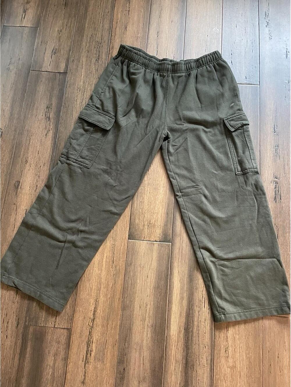 LEG3ND Cargo Sweatpants Women’s Large Activewear Army Green W32 L26
